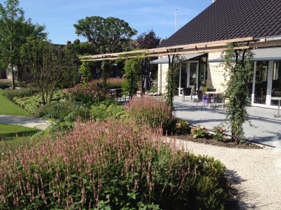 Terras bij Zorgcentrum Driehof Hazerswoude